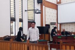 Kurir sabu dan ekstasi divonis lima tahun penjara
