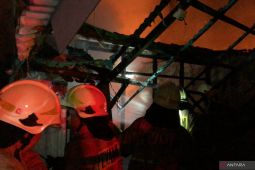 75 personel Gulkarmat Jaktim padamkan kebakaran rumah di Matraman Jaktim