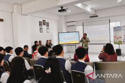 OJK dan perbankan gelar literasi keuangan di Suria Harapan School Jambi