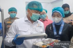 Tinjau SPPG Pangkalpinang, Mendukbangga pastikan kualitas MBG 3B