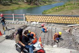 Penguatan struktur jembatan Niyama Tulungagung