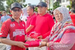 Pemkot Bengkulu bagikan lima ribu Bendera Merah Putih jelang HUT RI