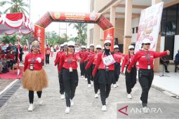 Wabup Mimika sebut lomba gerak jalan kreasi perkuat nilai persatuan