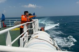 Basarnas kembali kerahkan KN SAR 249 Permadi sisir utara Madura