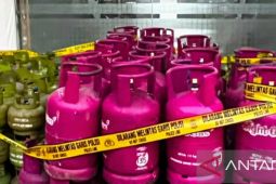 Pelaku pengoplos LPG subsidi di Karawang diciduk