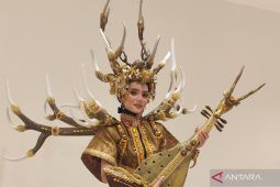 Siswi SMKS Yapensu Sungailiat raih runner-up 5 dan best tradisional costume di ajang Miss Bintang Remaja Indonesia 2026