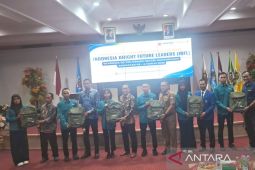 40 mahasiswa raih beasiswa IBFL SIS Poliban tahun 2026