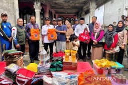 Pemkab Aceh Barat salurkan bantuan untuk korban kebakaran