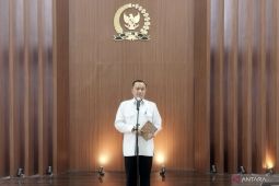 Mensesneg serahkan Surpres calon Komisioner OJK dan Duta Besar ke DPR