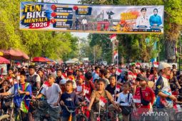 Kalsel kemarin dari  seni budaya Islam dan penanaman pohon