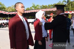 Rektor UNG sebut mahasiswa baru harus cepat beradaptasi