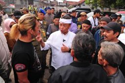 Jabar siapkan 800 kios gratis bagi PKL-bangunan liar yang ditertibkan di Kiaracondong