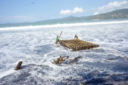 Banjir rob di pesisir Tulungagung