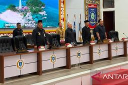 DPRD Babel tunda paripurna dengar pendapat usulan pemberhentian Wagub Hellyana