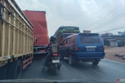 Menanti akhir kemacetan di Jalintim Sumatera