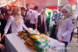 Pemkab Demak stabilkan harga kepokmas dan inflasi lewat pasar murah