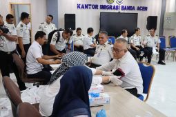 Imigrasi Banda Aceh semarakkan HUT RI ke-81 dengan aksi kemanusiaan