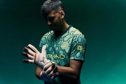 Manchester City merekrut kiper timnas Argentina Geronimo Rulli