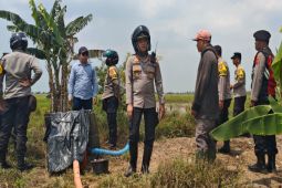 Polsek Banjarmasin Timur patroli lahan pertanian cegah karhutla di wilayah perbatasan
