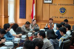 Papan pembatas di kawasan Living World tetep dipasang cegah kemacetan di jam sibuk