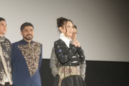 Ziva Magnolya isi lajur suara dan berperan di film Ayah Aku Mau Cerita