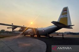 Quake - TNI's aircraft and naval vessels prepared to speed evacuations