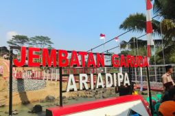 Warga Desa Jambenenggang Sukabumi senang kehadiran Jembatan Garuda