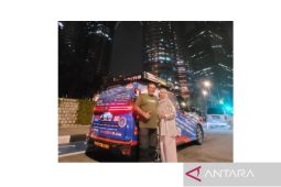 Setelah sebulan menanti, Mobil Kakek-Nenek keliling dunia asal Aceh  akhirnya diterima di Kuala Lumpur