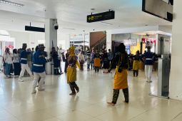 Bandara SIM peringati detik-detik proklamasi RI bersama penumpang