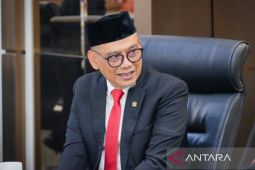 DPR dorong realisasi biaya pendidikan SD hingga SMP gratis