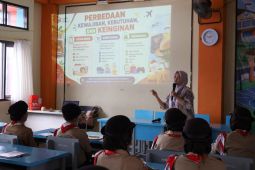 OJK memperkuat literasi keuangan bagi anggota Pramuka di Tasikmalaya