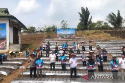 Polda Bengkulu tanam bawang di 3 kabupaten dukung swasembada nasional
