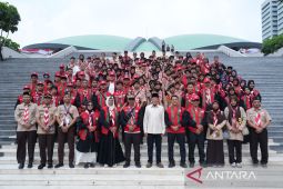Ampon Bang motivasi kontingen Pramuka Aceh, ajak duduk di kursi DPR