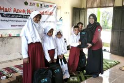 YBM PLN salurkan paket sekolah dan nutrisi bagi siswa SDN Basirih 10 Banjarmasin