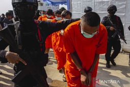 Petugas gabungan di Kepri gagalkan penyelundupan 2,6 ton sabu-sabu cair