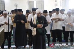 ASN Pemprov Kaltim dan warga gelar shalat istisqa memohon turunnya hujan