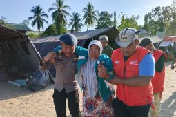 PMI layani ratusan warga selama lima hari pascagempa NTT