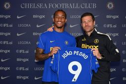 Chelsea resmi memperpanjang kontrak penyerang Brasil Joao Pedro hingga 2034