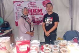 Pemkab Lebak bantu pasarkan produk UMKM lewat bazar Harkop Harnas