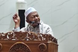 Ustdz "Utuh Kurihing" ungkap makna shalawat kontekstualnta dengan Maulid
