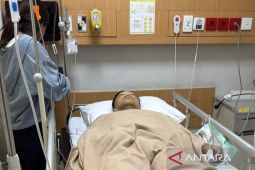 Grebek gudang uang palsu di Tangsel, seorang polisi alami luka