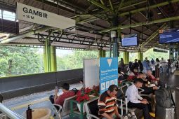 Perjalanan kereta Daop 1 Jakarta masih lancar meski ada sebaran abu