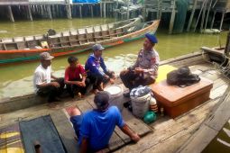 Satpolairud Polres Langkat Patroli Sambang Nelayan jaga keamanan dan keselamatan masyarakat pesisir