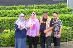 Kakek - Nenek asal Aceh keliling dunia tiga hari tertahan di perbatasan Malaysia-Thailand