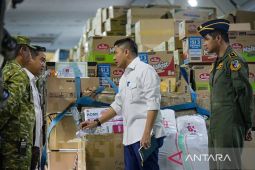 Seskab: enam pesawat TNI AU bawa bantuan ke NTT dan Kalimantan