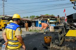Wabup Adlin tinjau progres rehabilitasi jalan Melati Perbaungan