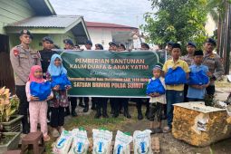 Brimob salurkan pangan pada anak yatim di Medan peringati Maulid Nabi