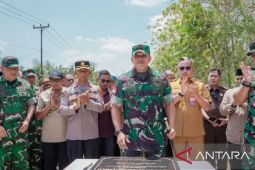 TNI bangun delapan jembatan di Pulau Buru permudah akses antardesa