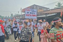 Pawai budaya Nagari Sikabau Dharmasraya pukau ribuan mata, komunitas SAD ambil bagian