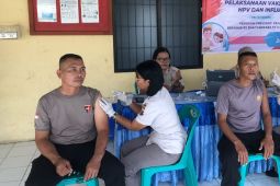 Brimob Sumut beri vaksinasi personel perkuat layanan pada masyarakat